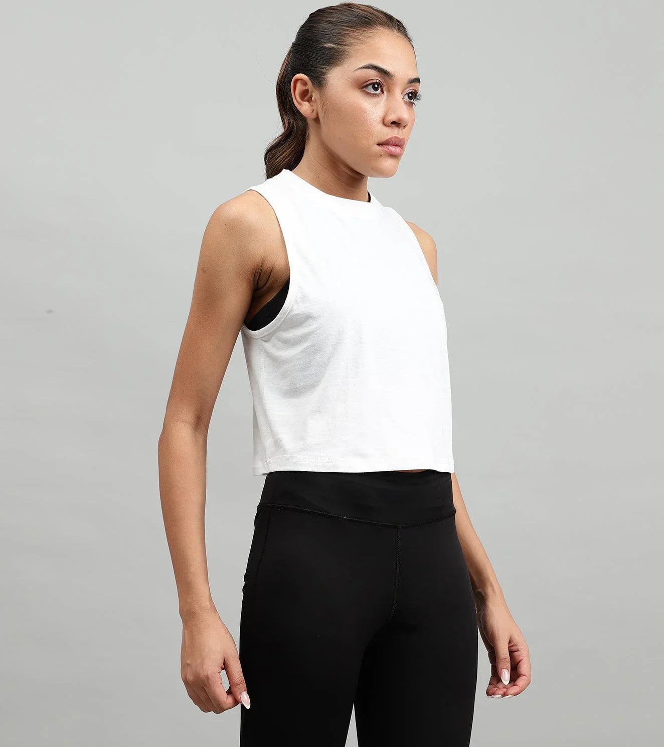 Women's crop muscle tank top White - wodarmour