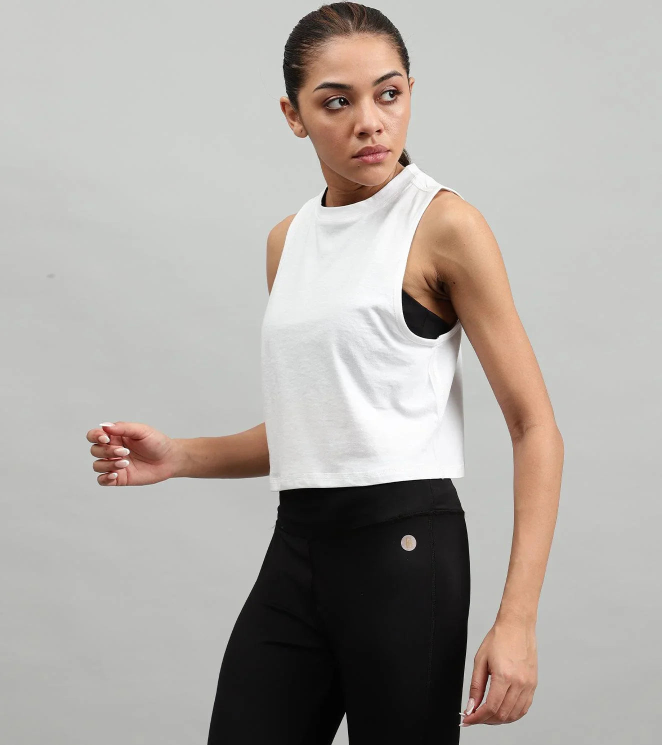 Women's crop muscle tank top White - wodarmour