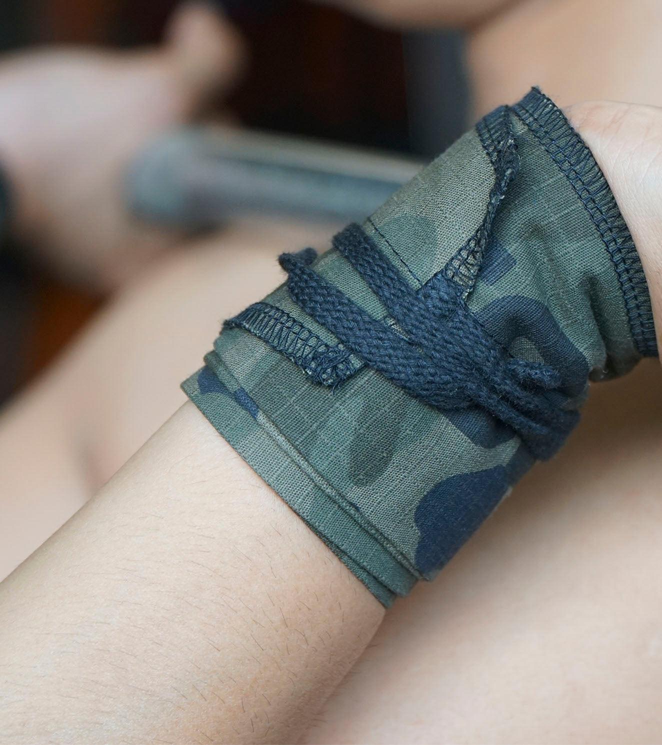 Wrist Strength Wraps (Camouflage) - wodarmour