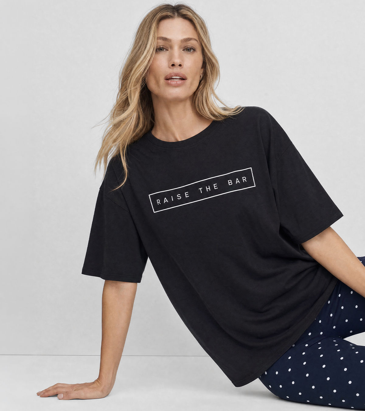 Women's RAISE THE BAR Oversized Tshirt – image 3