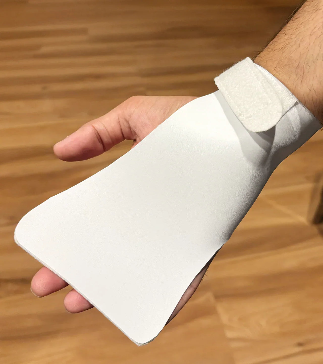 WOD Armour V force Freedom Grips (White)