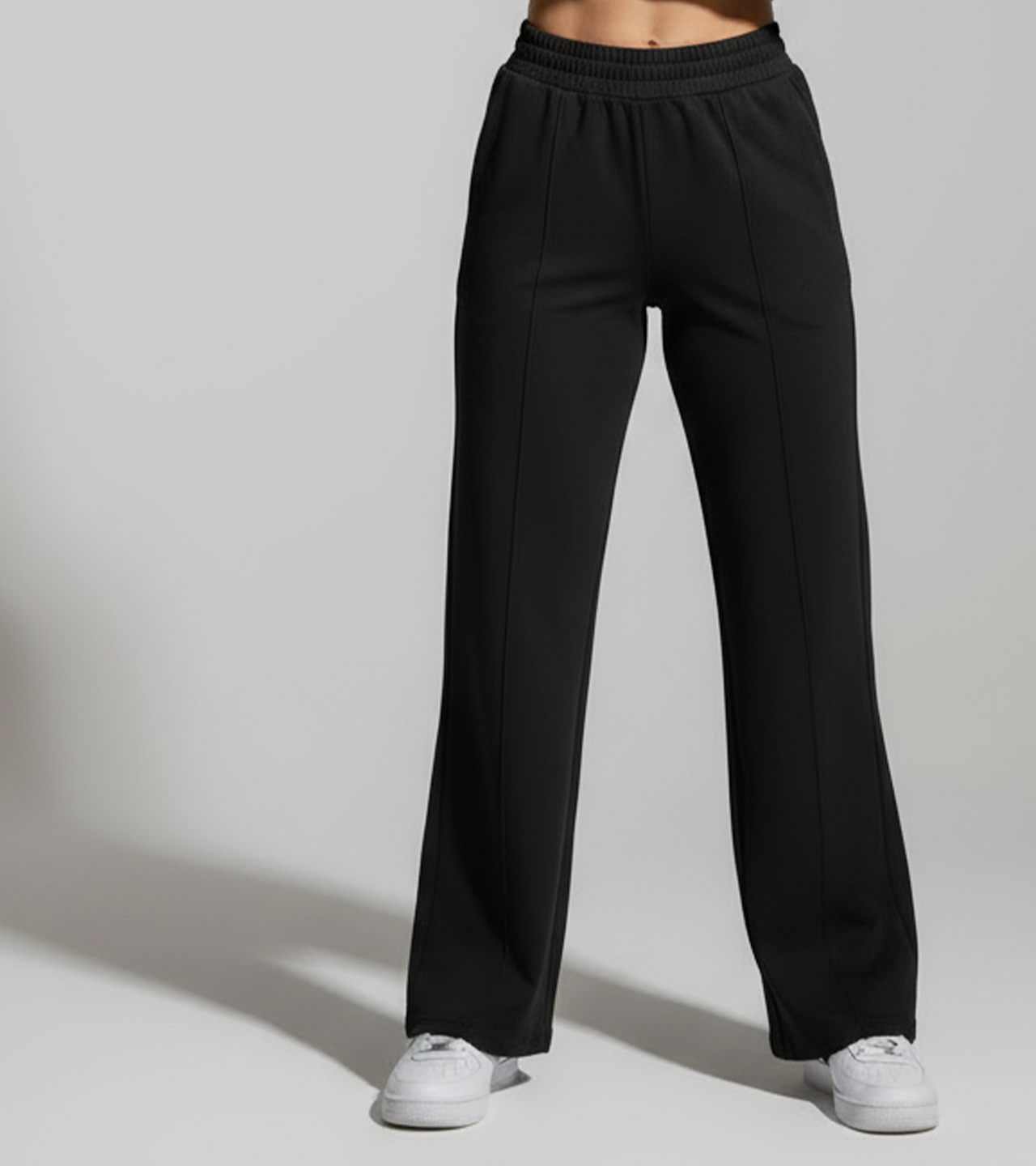 Women's Essential Straight-Fit Pants - Black