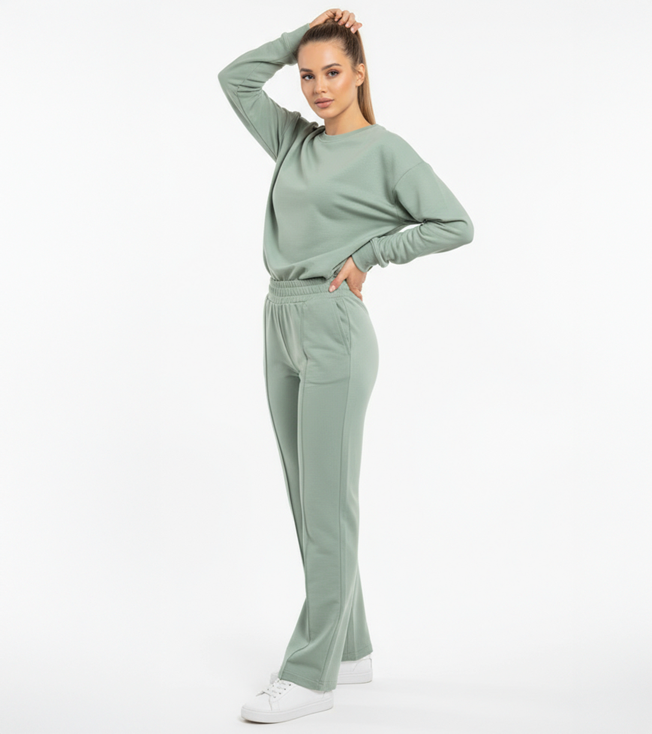 Women’s Essential Crewneck Sweatshirt - Mint Green