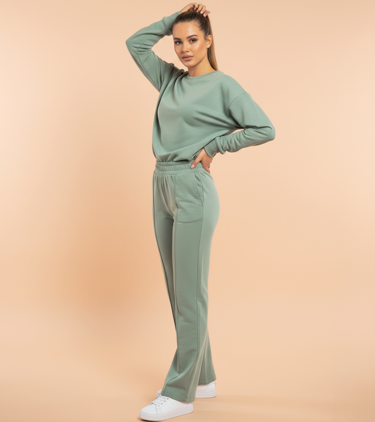 Womenβs Essential Crewneck Sweatshirt - Mint Green