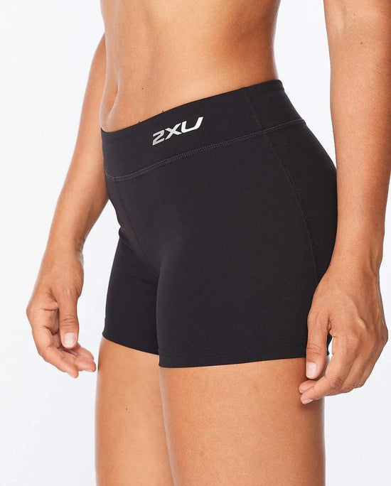 Women's 2XU Form Mid-Rise Compression 4 Inch Shorts - wodarmour