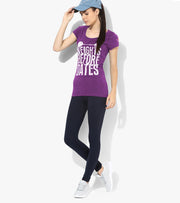 Women's "Weights before Dates" Graphic T-shirt - wodarmour