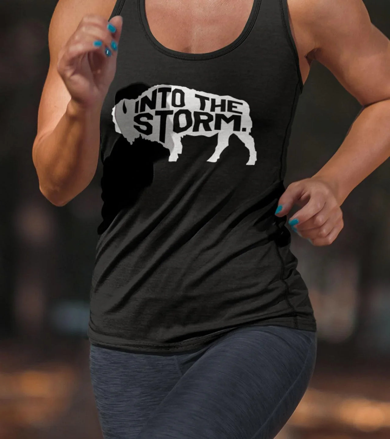 Women's Into the Storm Graphic Tank Top (black) - wodarmour