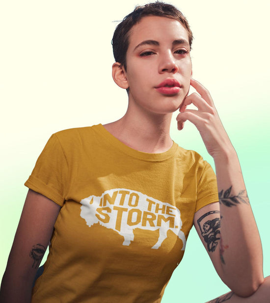 Women's into the storm T-Shirt (musturd) - wodarmour